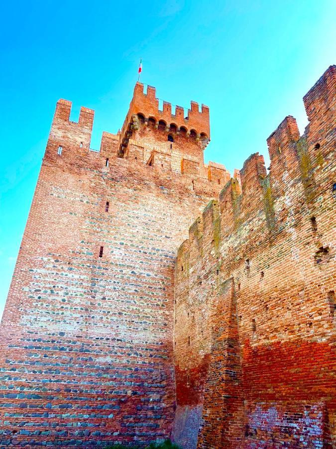蒙塔尼亚纳Ca' Del Sole - Attico Panoramico In Centro Storico公寓 外观 照片