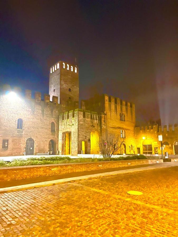 蒙塔尼亚纳Ca' Del Sole - Attico Panoramico In Centro Storico公寓 外观 照片